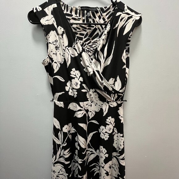Reversible White House Black Market Dress - Picture 1 of 5